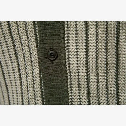 Camisa Polo Masculina Listrada em Malha Cinza Soffisticata