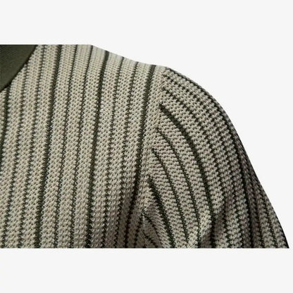Camisa Polo Masculina Listrada em Malha Cinza Soffisticata