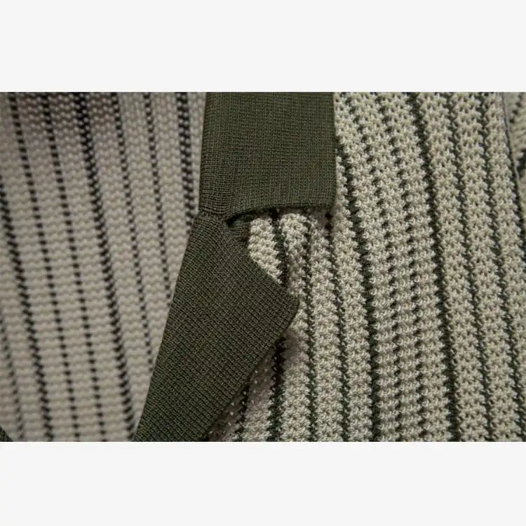 Camisa Polo Masculina Listrada em Malha Cinza Soffisticata