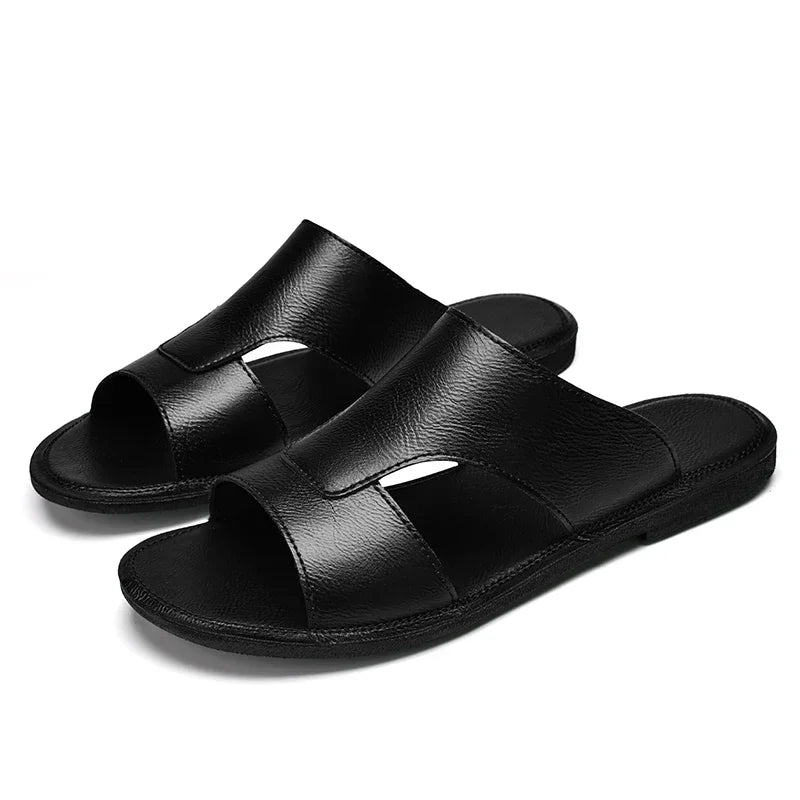 Sandália de Couro Soffisticata Taviani Preto.