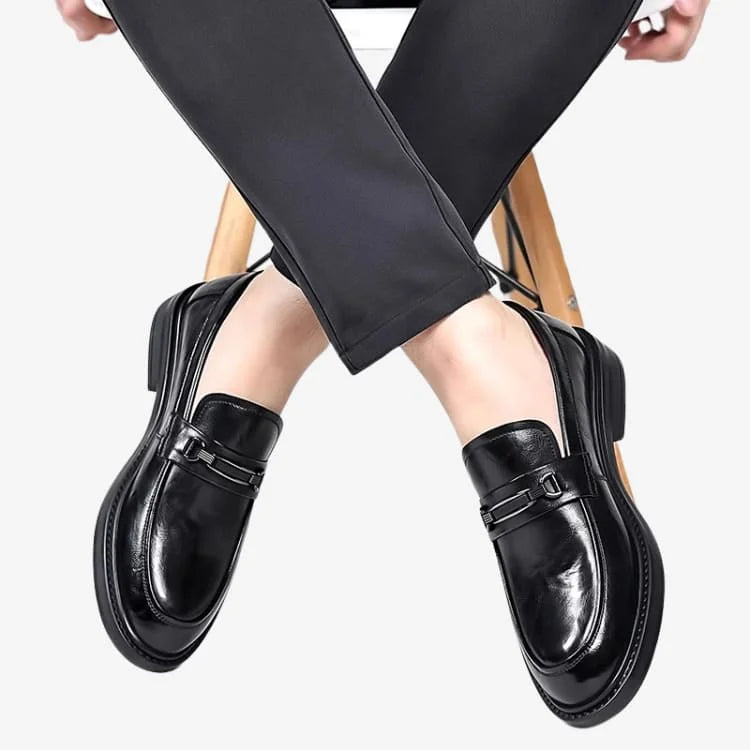 Sapato Loafer Masculino Preto Soffisticata Bit elegancia pura nos pés de quem veste presença