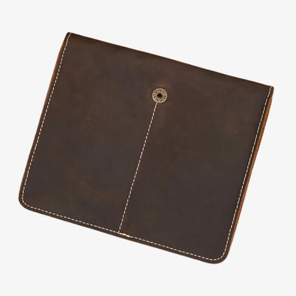 porta-relógio de couro masculino marrom escuro fechado vista lateral — Soffisticata