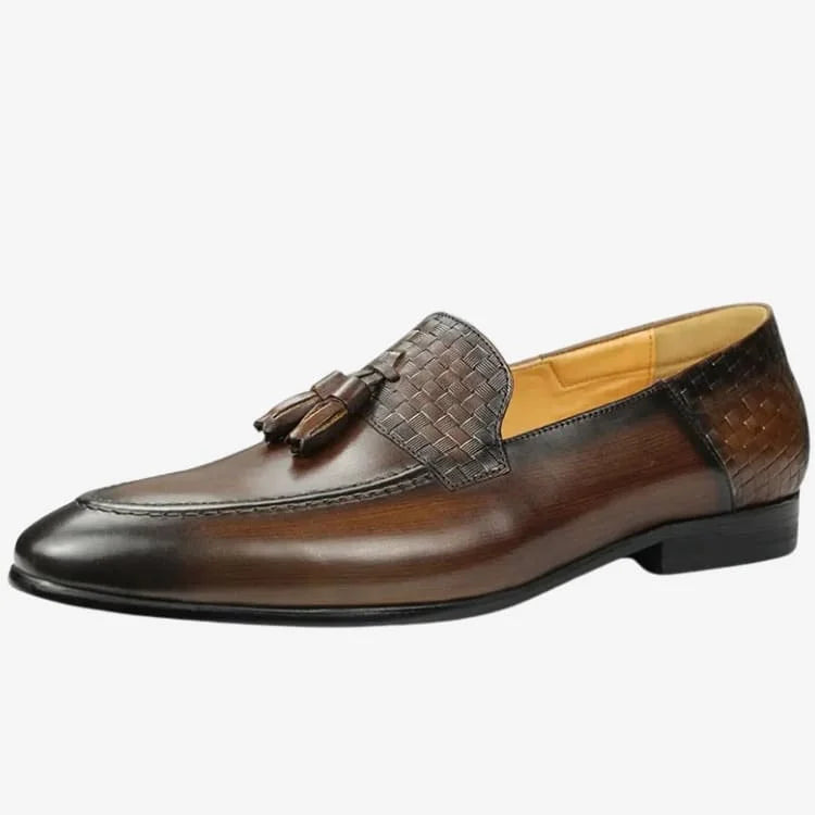 Sapato loafer tassel marrom vista lateral completa — Soffisticata