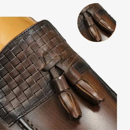 Detalhe trançado e borlas loafer tassel marrom — Soffisticata